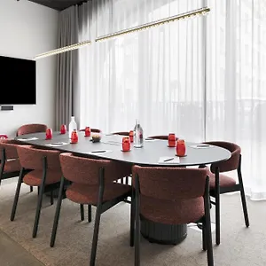 4* Hotel Radisson Red